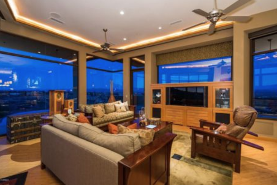 What Defines a Luxury Home?