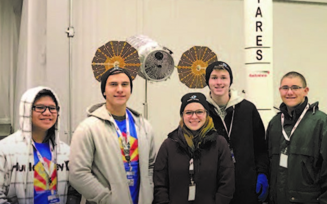 Gilbert Students Meet Astronaut