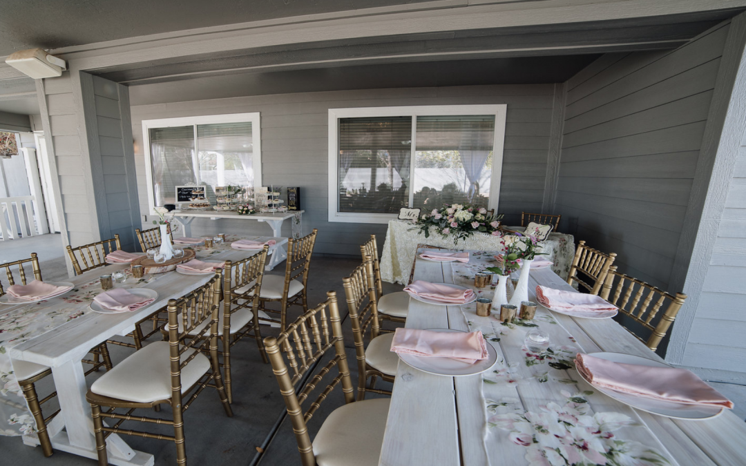 Gilbert Couple say ‘I do’ to the Wedding Industry