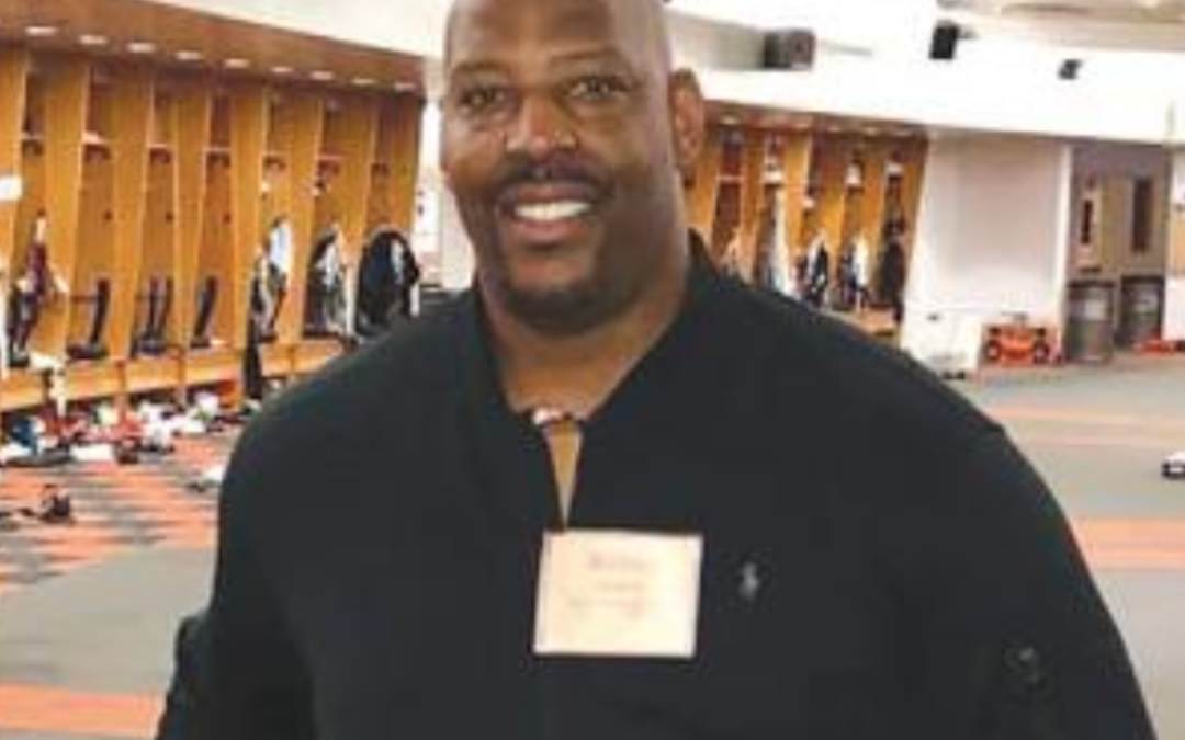 Ex-NFL Player Scores in New Career