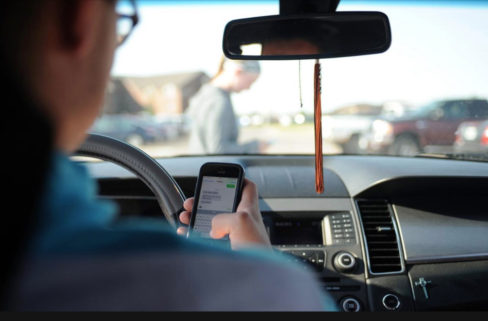 Texting & Driving Causes 25% of Car Crashes