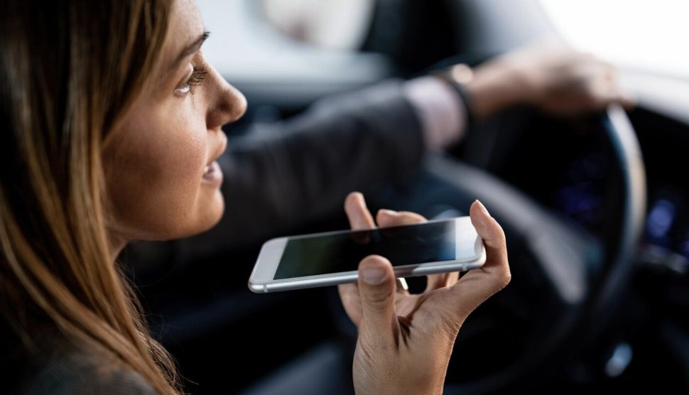 800,000 Drivers Use a Cell Phone at Any Moment During Day