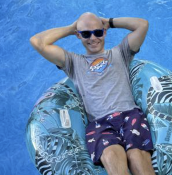 Above-Ground Pool Rental Company Makes a Splash